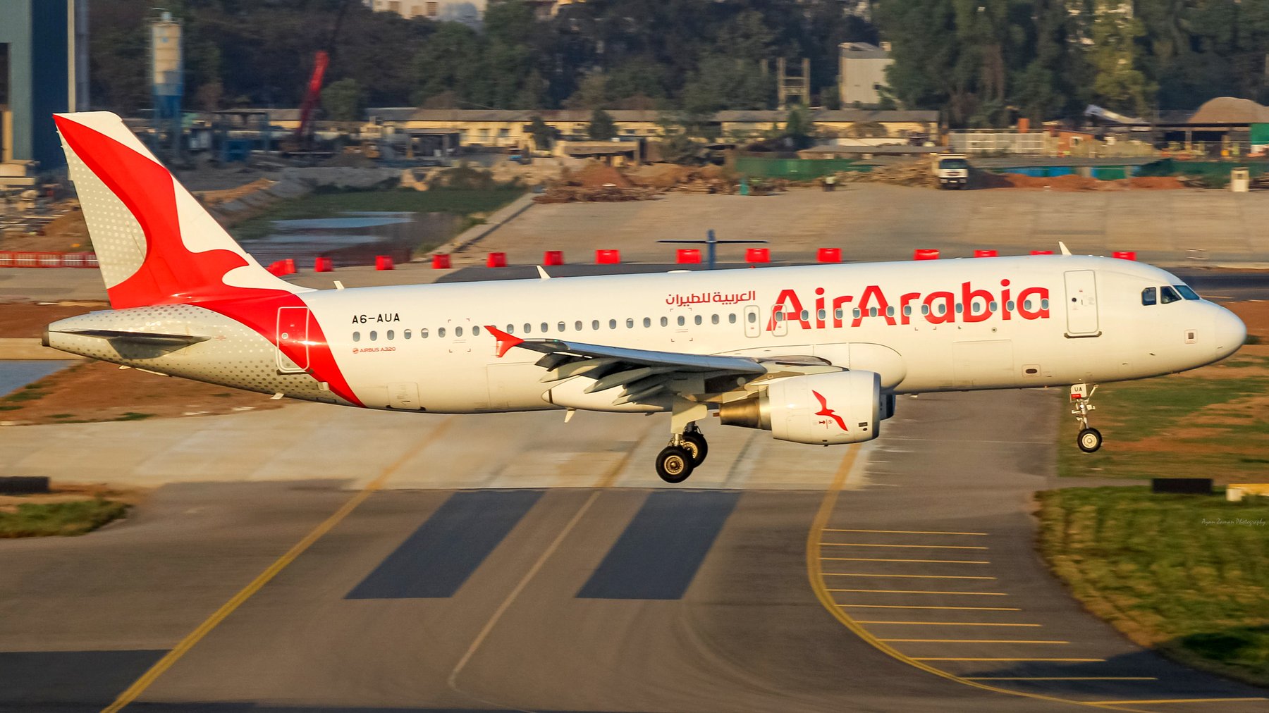 Air Arabia Airbus A320 on approach